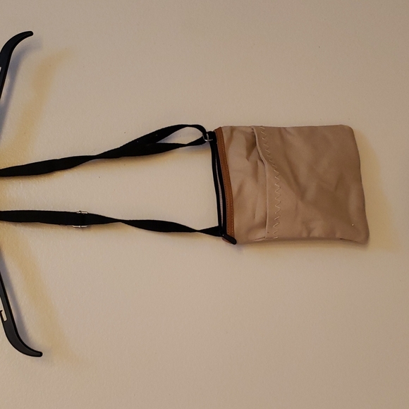 Cross body live true and be you bag - Picture 5 of 5